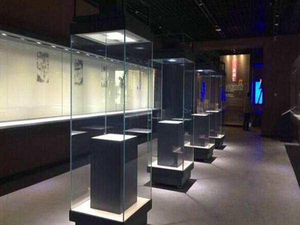 中國(guó)博物館展柜